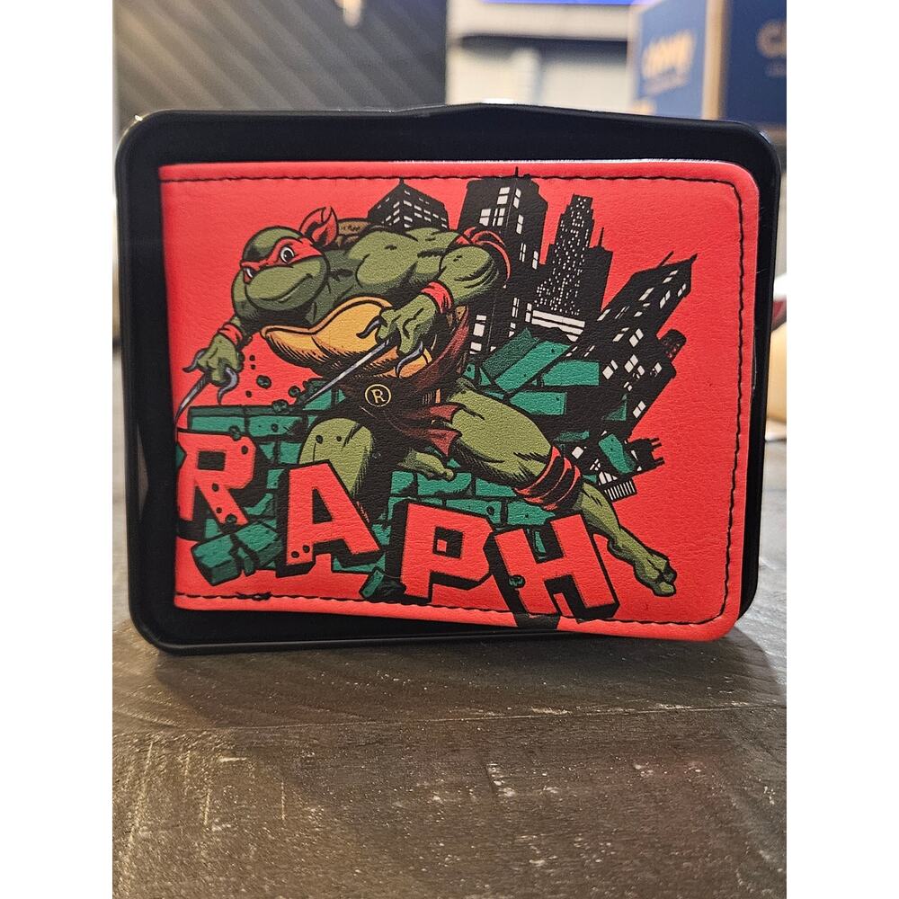 Teenage Mutant Ninja Turtles TMNT Raphael Bifold Red Wallet NWT Buckle Gift Tin